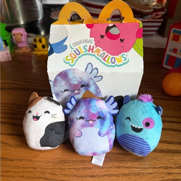 Squish-mallows Halley, Rorty & Cam Stuffed Animals Collectible Set - Picture 1 of 10